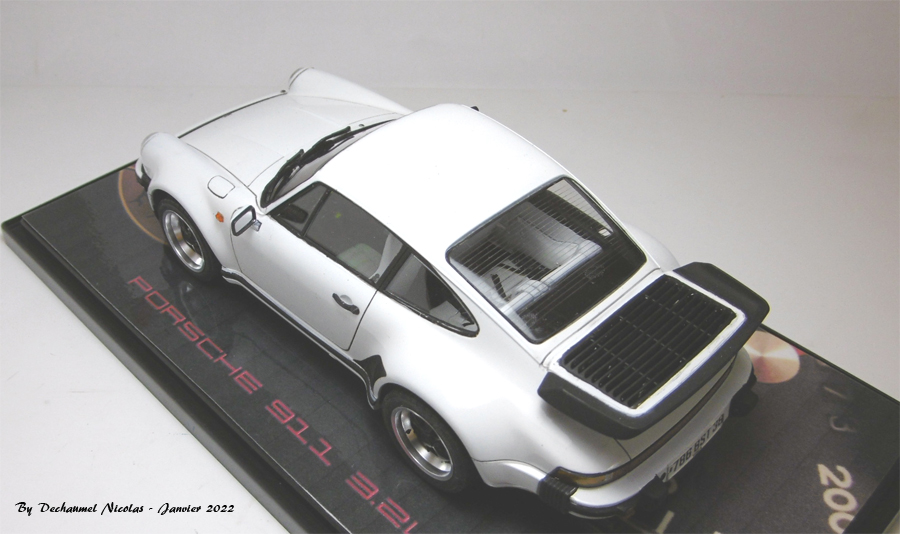 Porsche 911 Turbo 88 - 1/24e [Tamiya] I6VkNb-911-anniv-dom-fini13