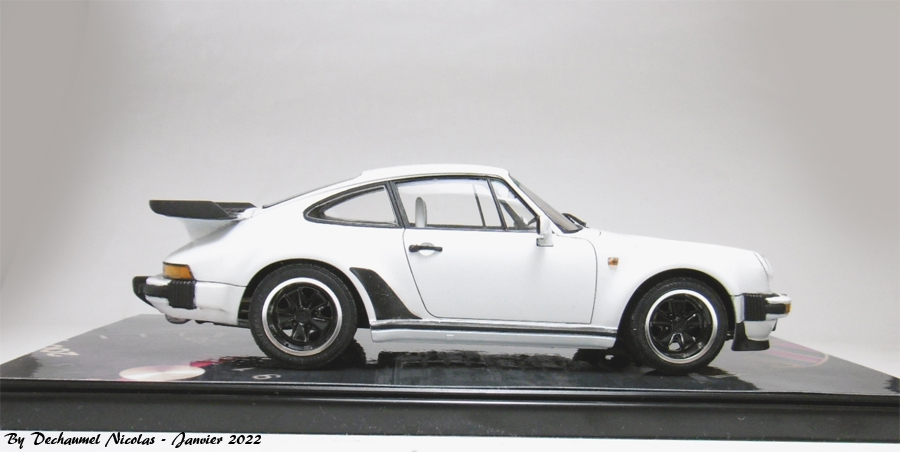 Porsche 911 Turbo 88 - 1/24e [Tamiya] J6VkNb-911-anniv-dom-fini2