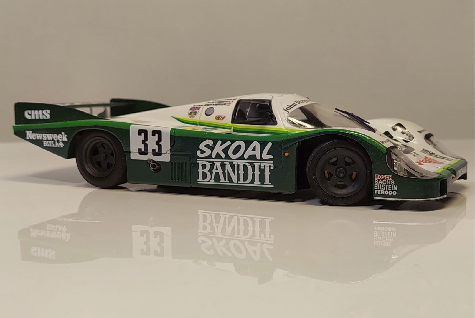 MANS 1984. PORSCHE 956 n33 SKOAL BANDIT 22012705171125119417766587