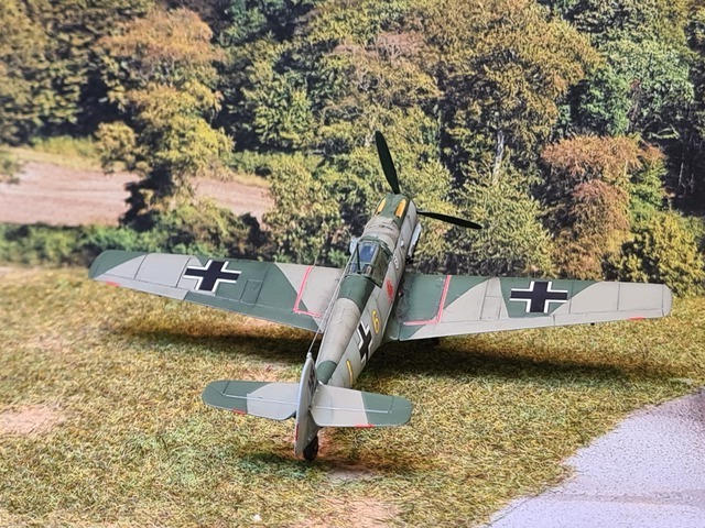 MESSERSCHMITT BF 109.E.1 JG 26  France 1940  .AZmodel 1/72 22022005560226281217802635