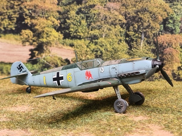 MESSERSCHMITT BF 109.E.1 JG 26  France 1940  .AZmodel 1/72 22022005560526281217802640