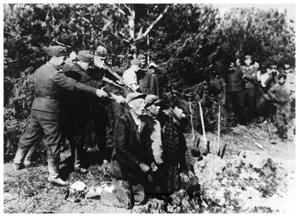 Einsatzgruppen : généralités EBU8Nb-action-des-einsatzgruppe-kovno