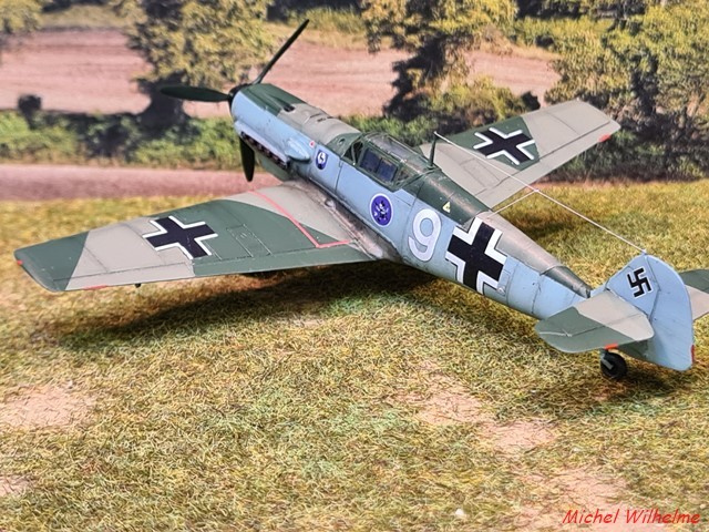 MESSERSCHMITT BF 109 E.1  JG51 France 1940 kit AZmodel 1/72 22033110152326281217849443