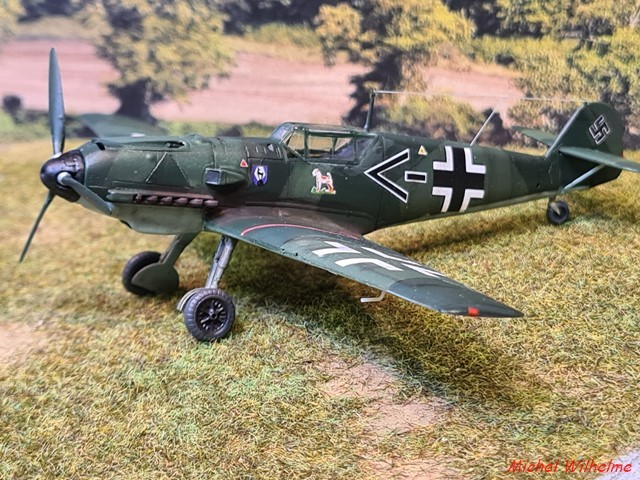 MESSERSCHMITT BF 109 E.1 JG51 Ernst TERRY Allemagne 1939 kit az model 1/72 22040501412326281217855340