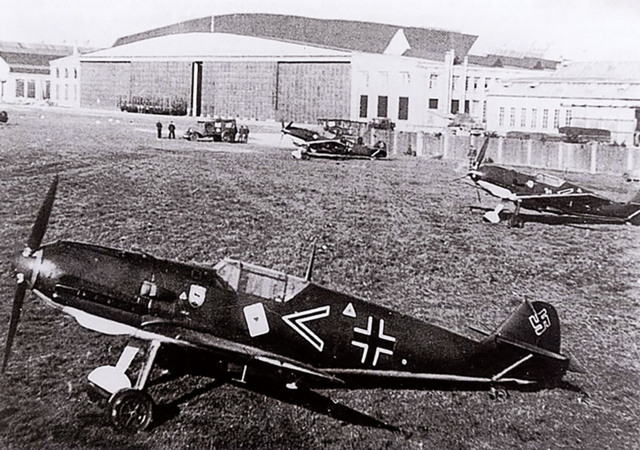 Messerschmitt-Bf-109E1-Stab-I.JG51-Josef-Pips-Priller-Speyer-Germany-1939-02