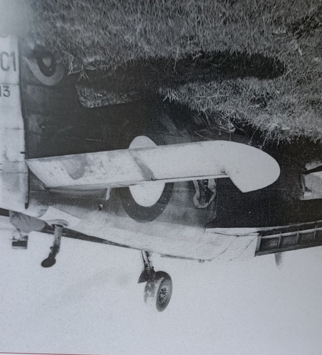 [Classic Airframes] 1/48 - Morane-Saulnier MS.406   (ms406) - Page 11 2204060804298762617856596