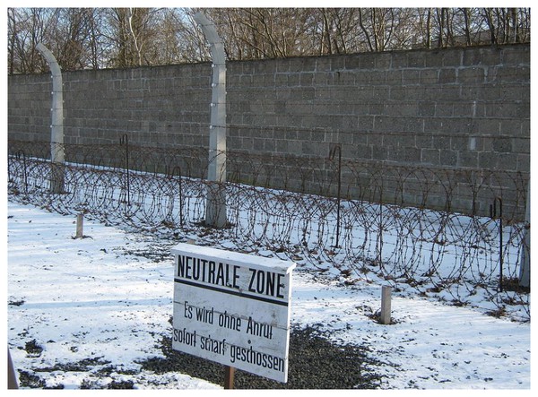 Camp de Sachsenhausen VJ7GNb-zone-neutre