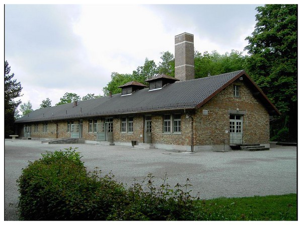 Camp de Dachau FhMGNb-grand-crematorium