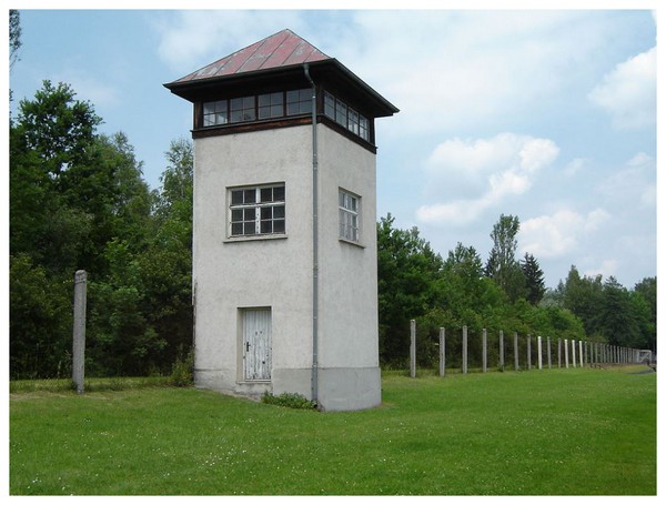 Camp de Dachau StNGNb-une-tour
