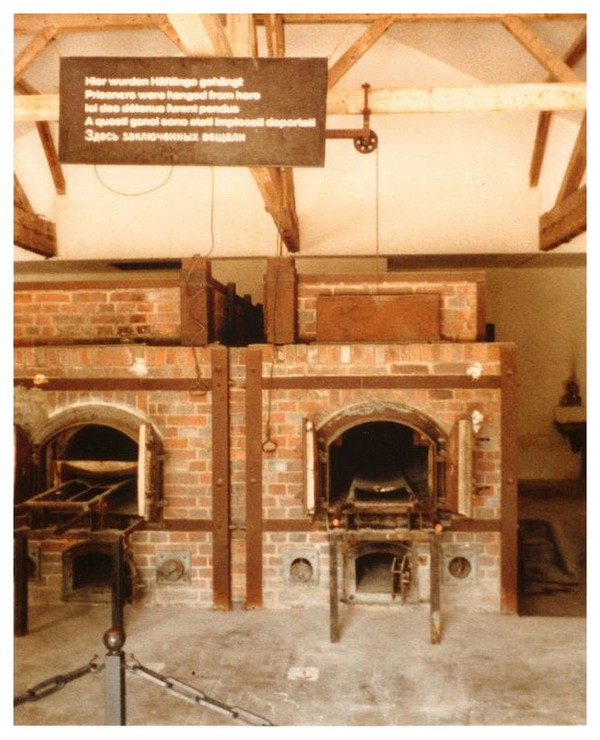 Camp de Dachau JOMGNb-fours-crematoires