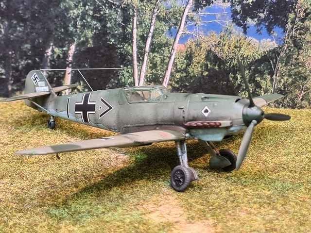 MESSERSCHMITT BF 109 E.3 JG51 Werner MOLDERS France 1940. kit az model 1/72 22042008281126281217870561