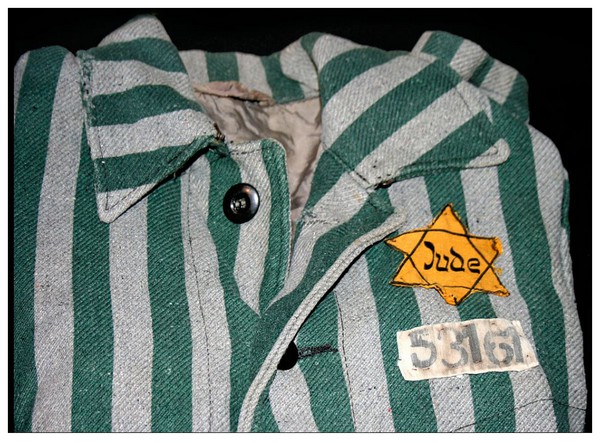Camp d'Auschwitz - Birkenau BzvJNb-vetement-prisonnier-juif