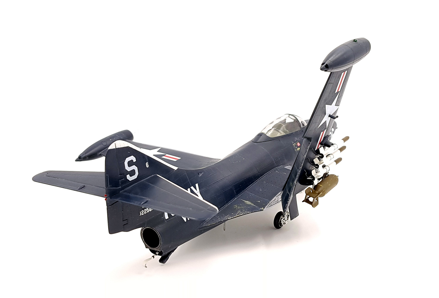 F9F3-6