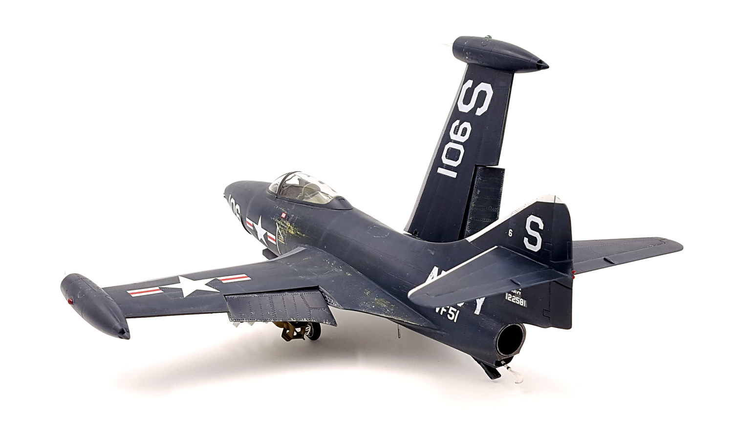 F9F3-7