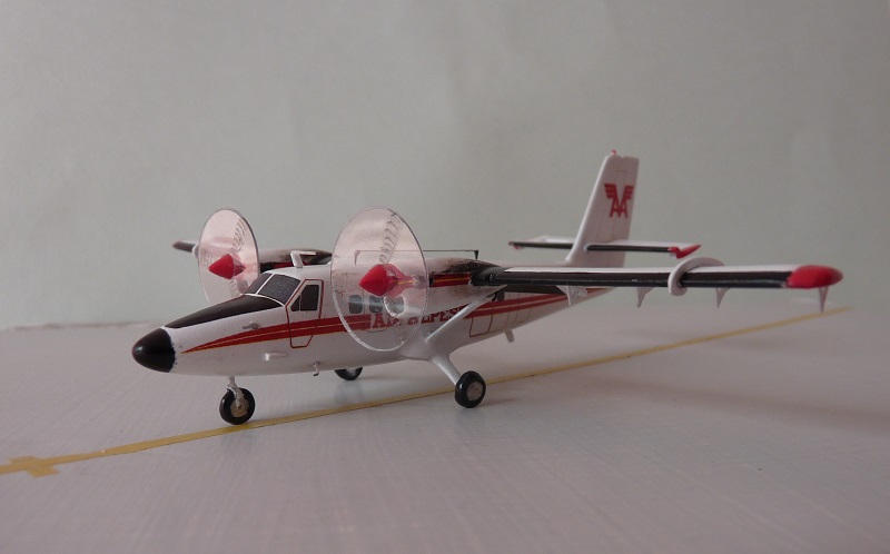 DHC-6 Twin Otter  F-RSIN 1/144 2205110438045669817890677