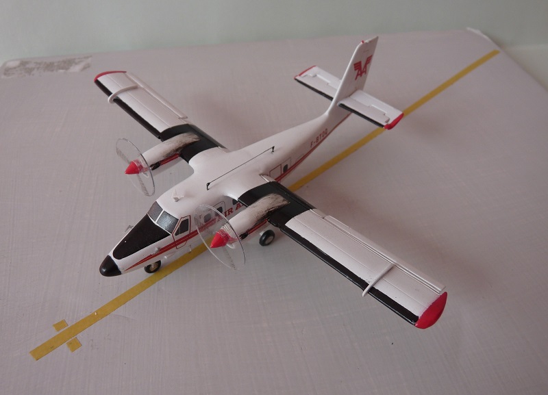 DHC-6 Twin Otter  F-RSIN 1/144 2205110438055669817890679