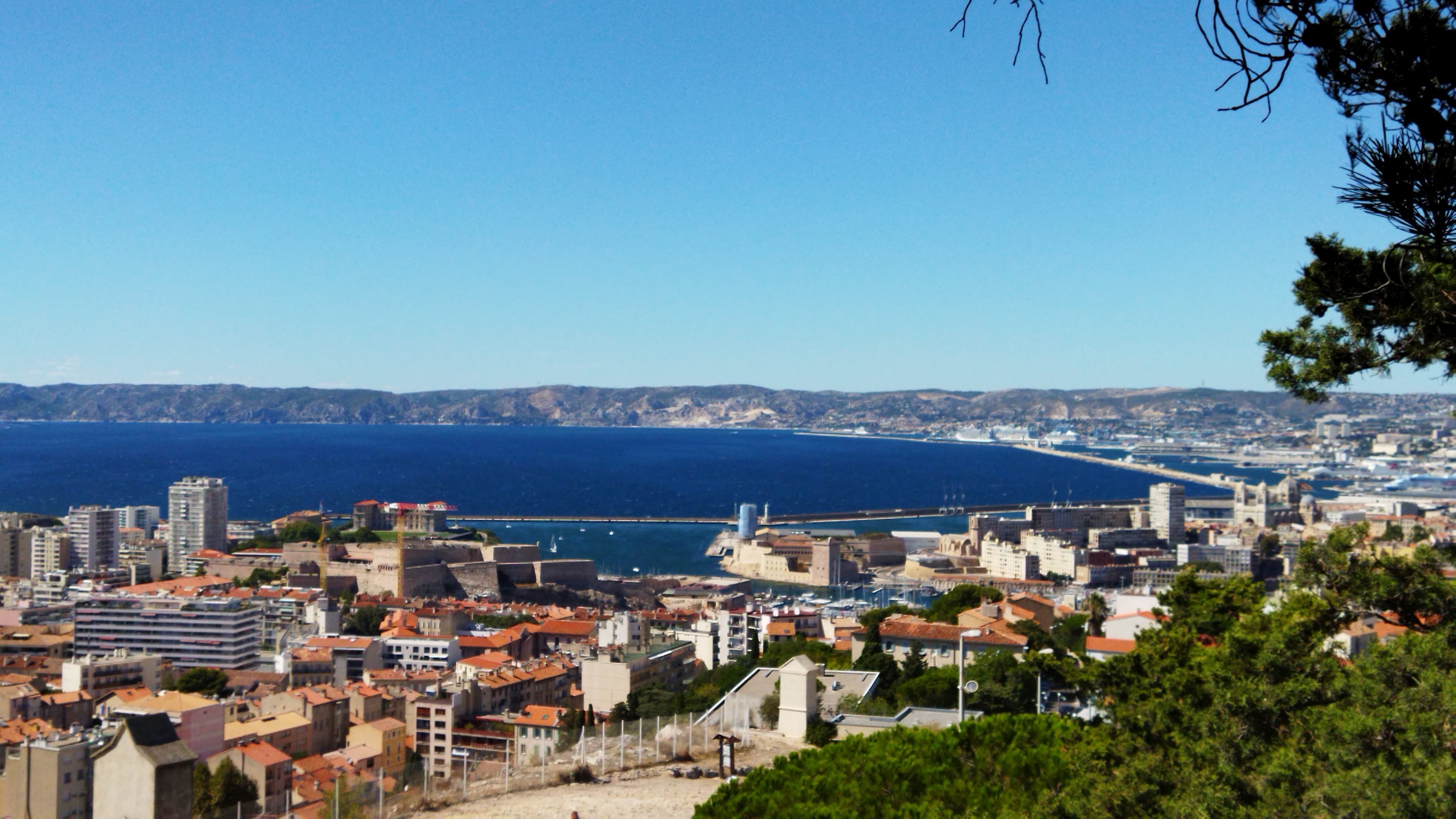 De Castellane &agrave; la Bonne M&egrave;re en passant par les travioles.