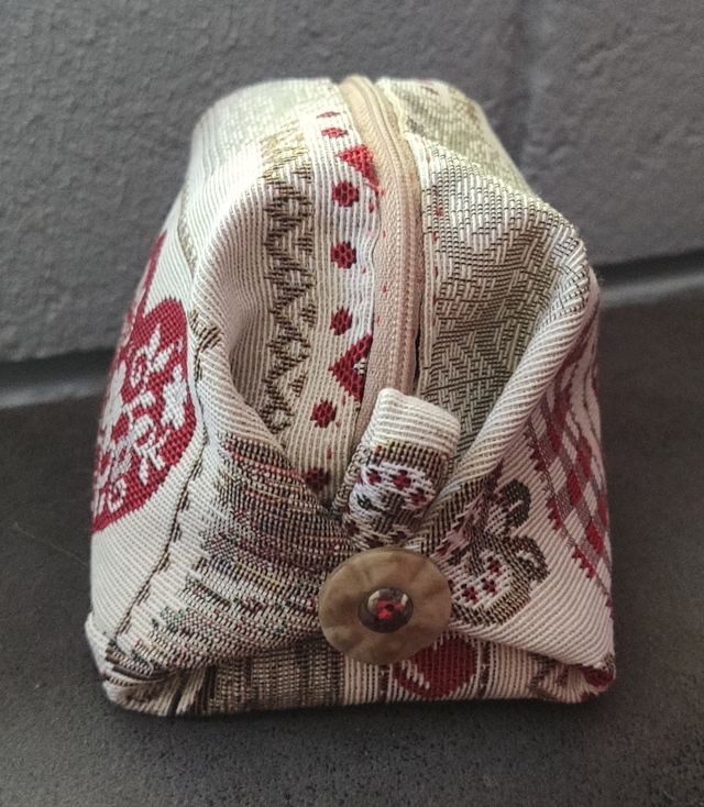 2015-2024 Pochettes  Valisettes PM - 2022 Trousse motif coeur (4)