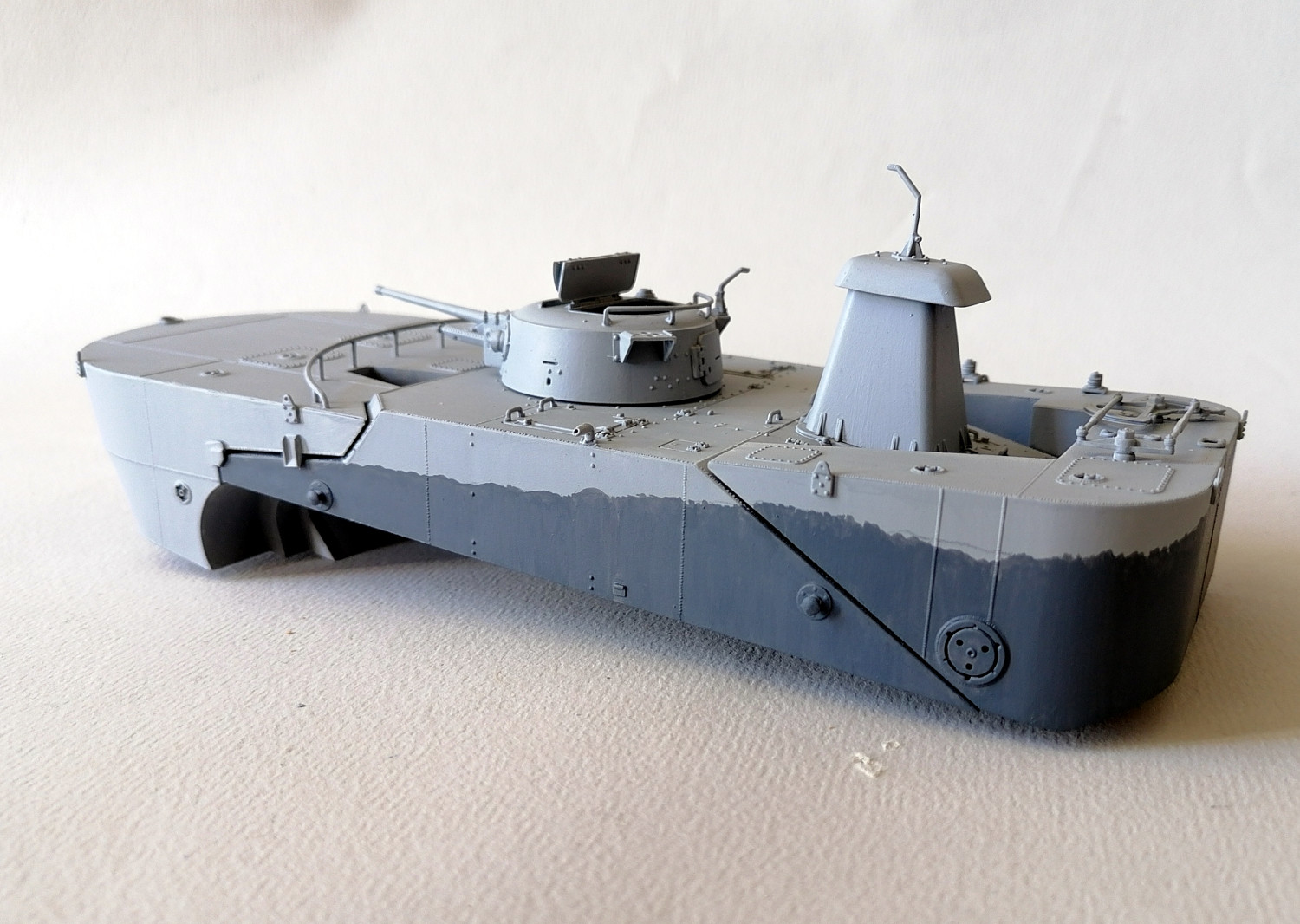 Le char amphibie japonais KA-MI, Dragon 1/35 - Page 2 AIwAOb-Kami30