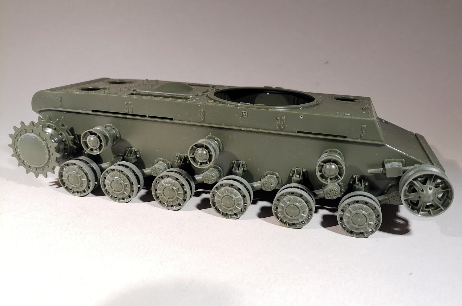 [TAMIYA - TRUMPETER] KV1 mod 41 précoce char lourd comparatif montage  Réf 35372 et 00356 BenEOb-Caisse-Tam07