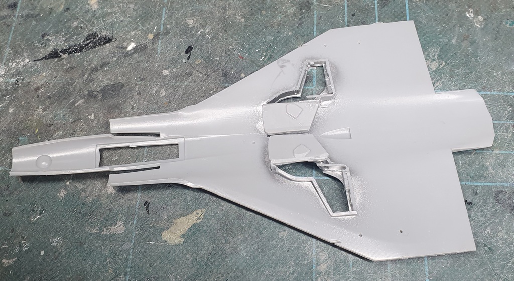 [Modelsvit Vs Special Hobby] 1/72 - Dassault Mirage IIIC montage en // 22101106394019477618022899