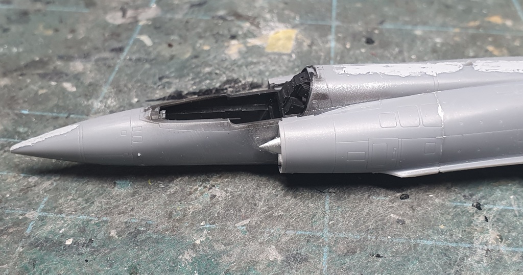 [Modelsvit Vs Special Hobby] 1/72 - Dassault Mirage IIIC montage en // 22101207412219477618024315