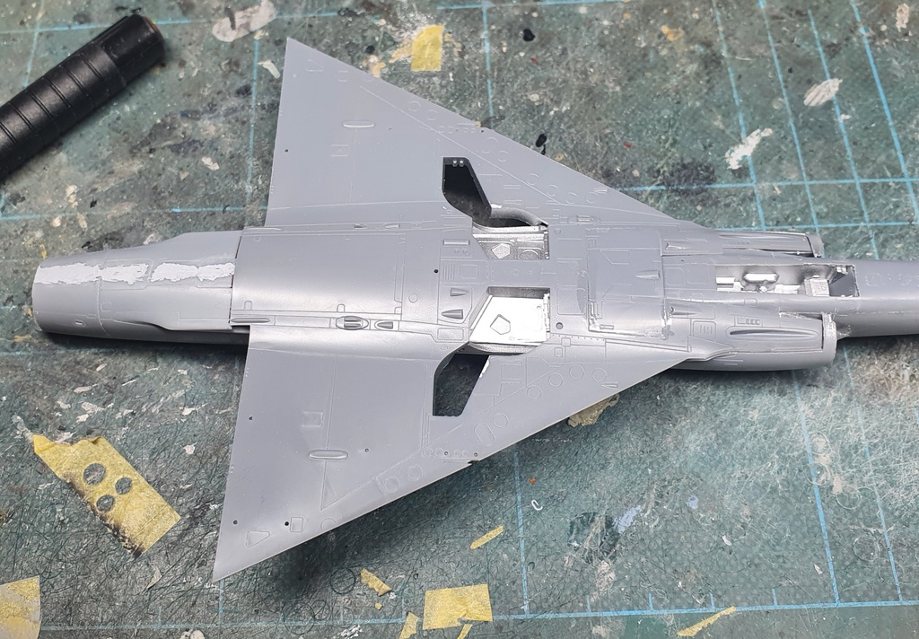 [Modelsvit Vs Special Hobby] 1/72 - Dassault Mirage IIIC montage en // 22101207412319477618024318