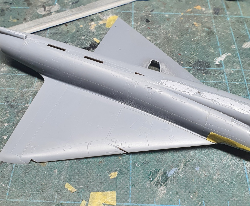 [Modelsvit Vs Special Hobby] 1/72 - Dassault Mirage IIIC montage en // 22101207483819477618024338