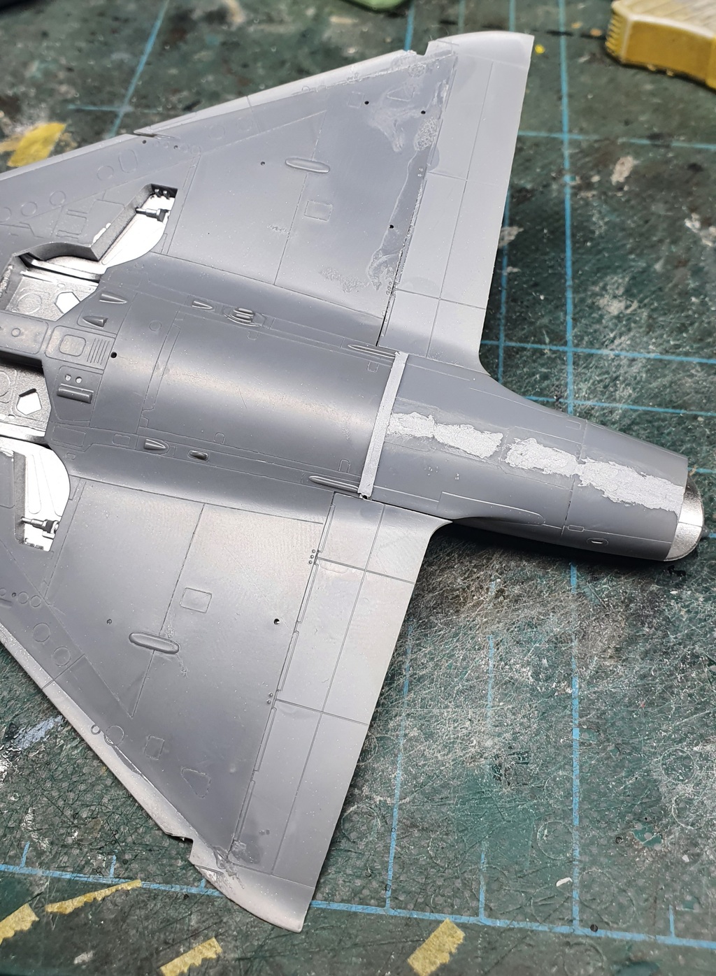 [Modelsvit Vs Special Hobby] 1/72 - Dassault Mirage IIIC montage en // 22101207483819477618024341