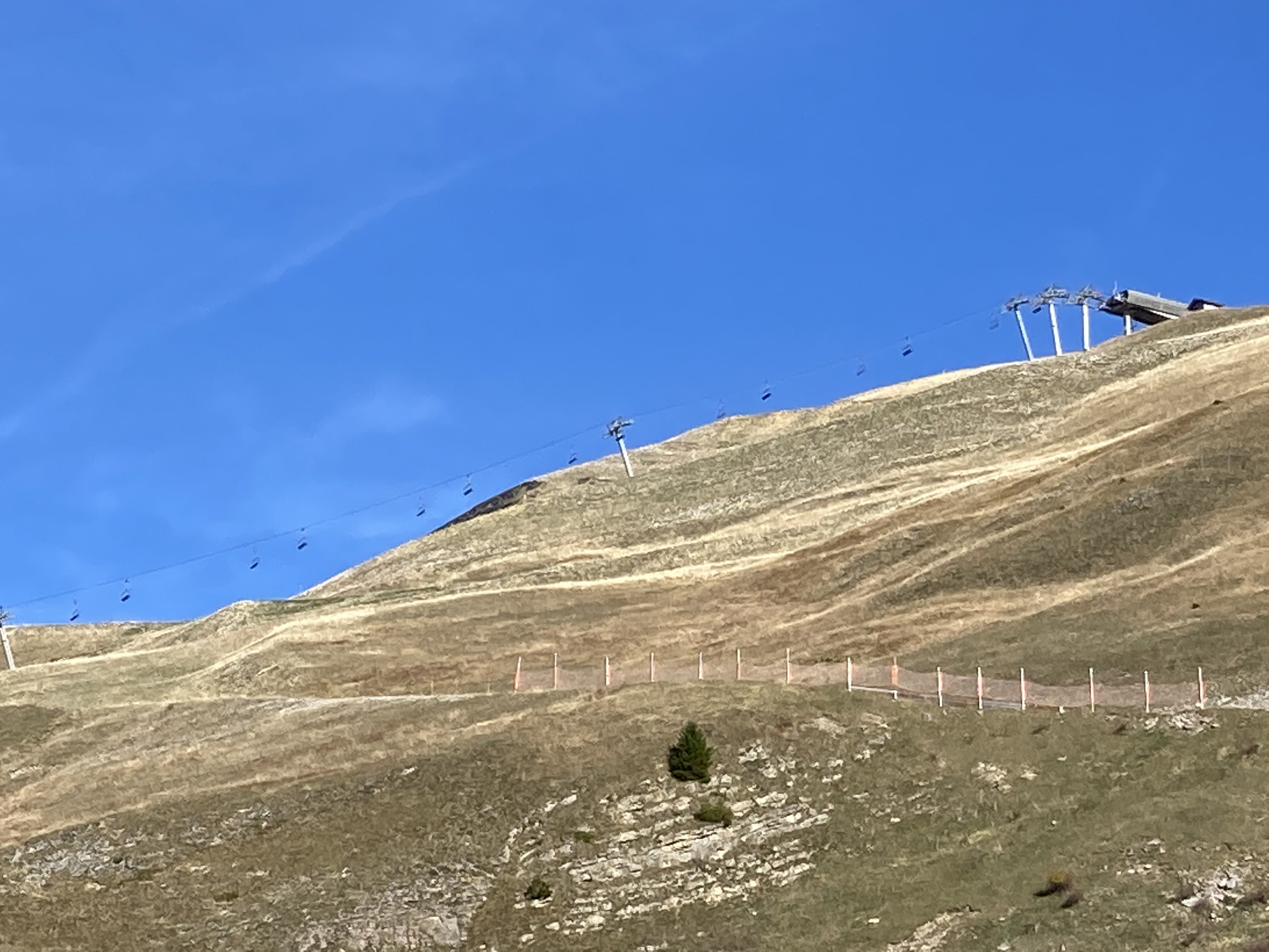 5DF0E3FE-2A82-4121-A6A7-5E5733F2F7B1.