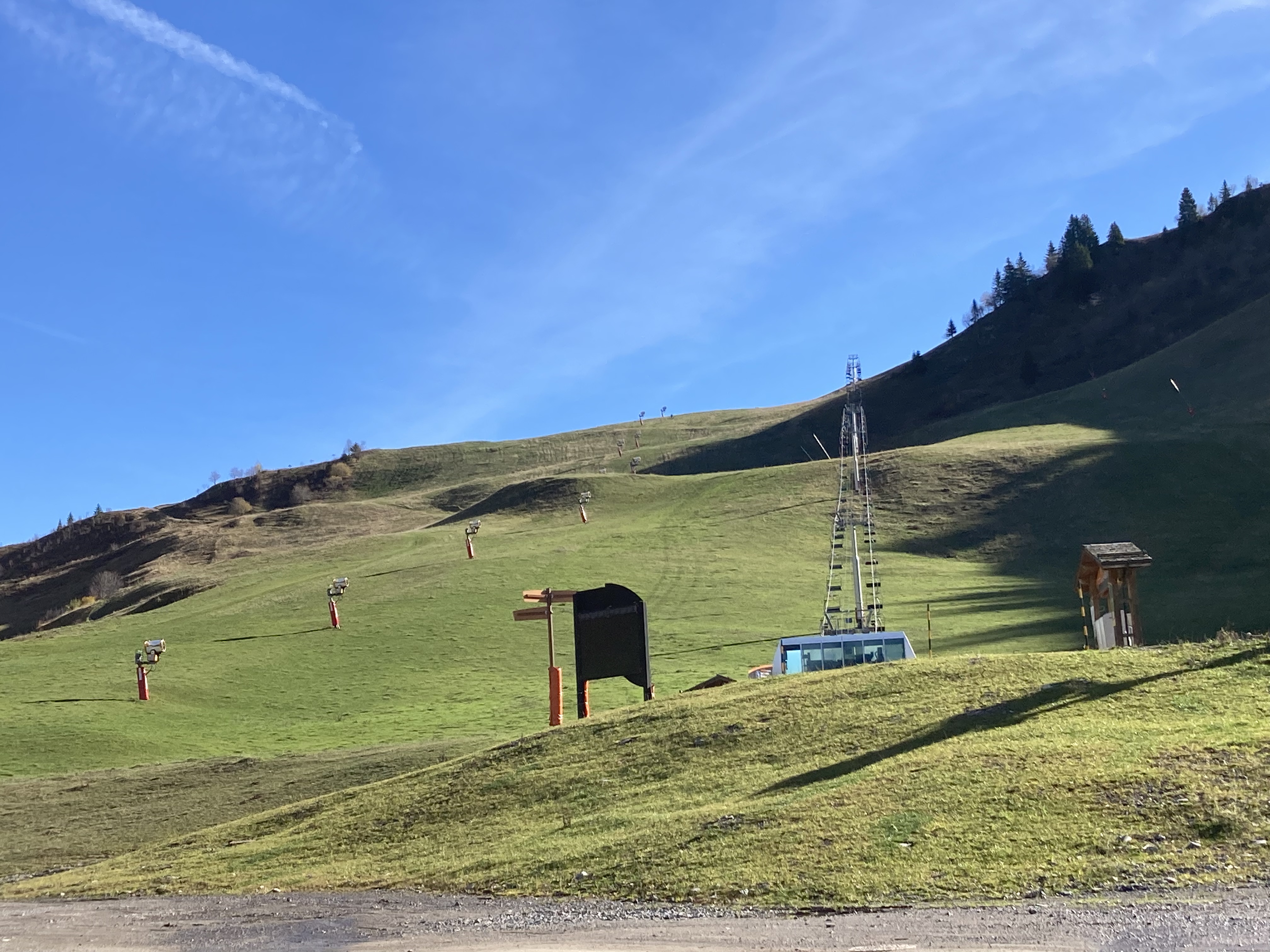 703CF8E3-7EFB-4CB3-B069-E8095519FD97.