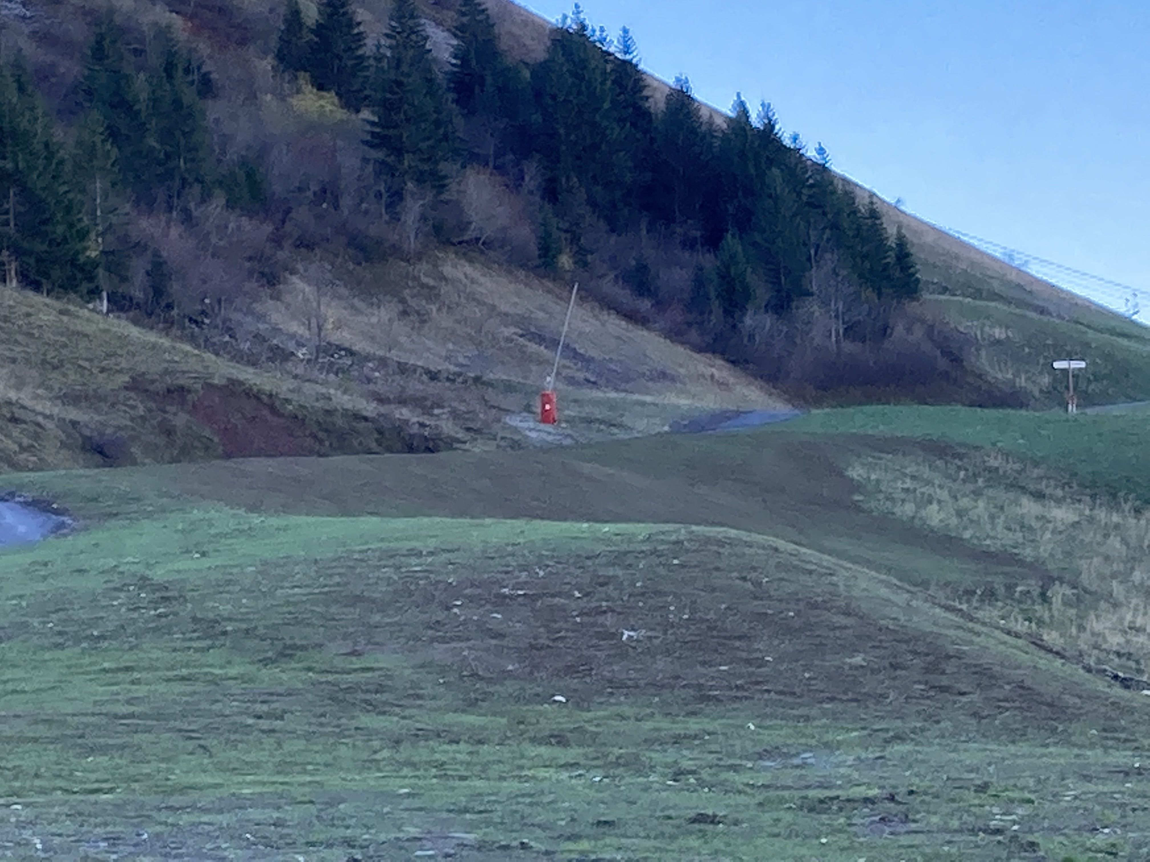 8213CB12-063D-4909-B2B4-5774AF8B3BE3.