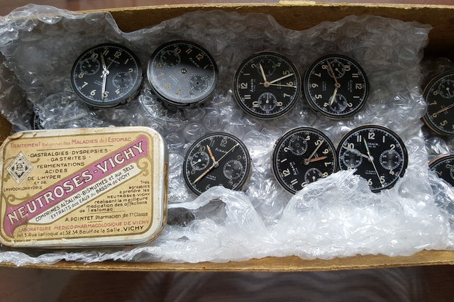glashutte - Feu de vos montres d'aviateur, ou inspirées du monde aéronautique - Page 31 22122806481214657918078932