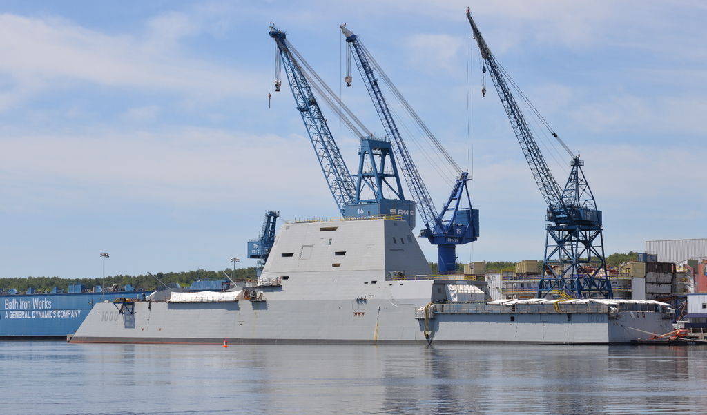 [US NAVY] Destroyers classe ZUMWALT DDG-1000 4g2oPb-USS-Zumwalt-09