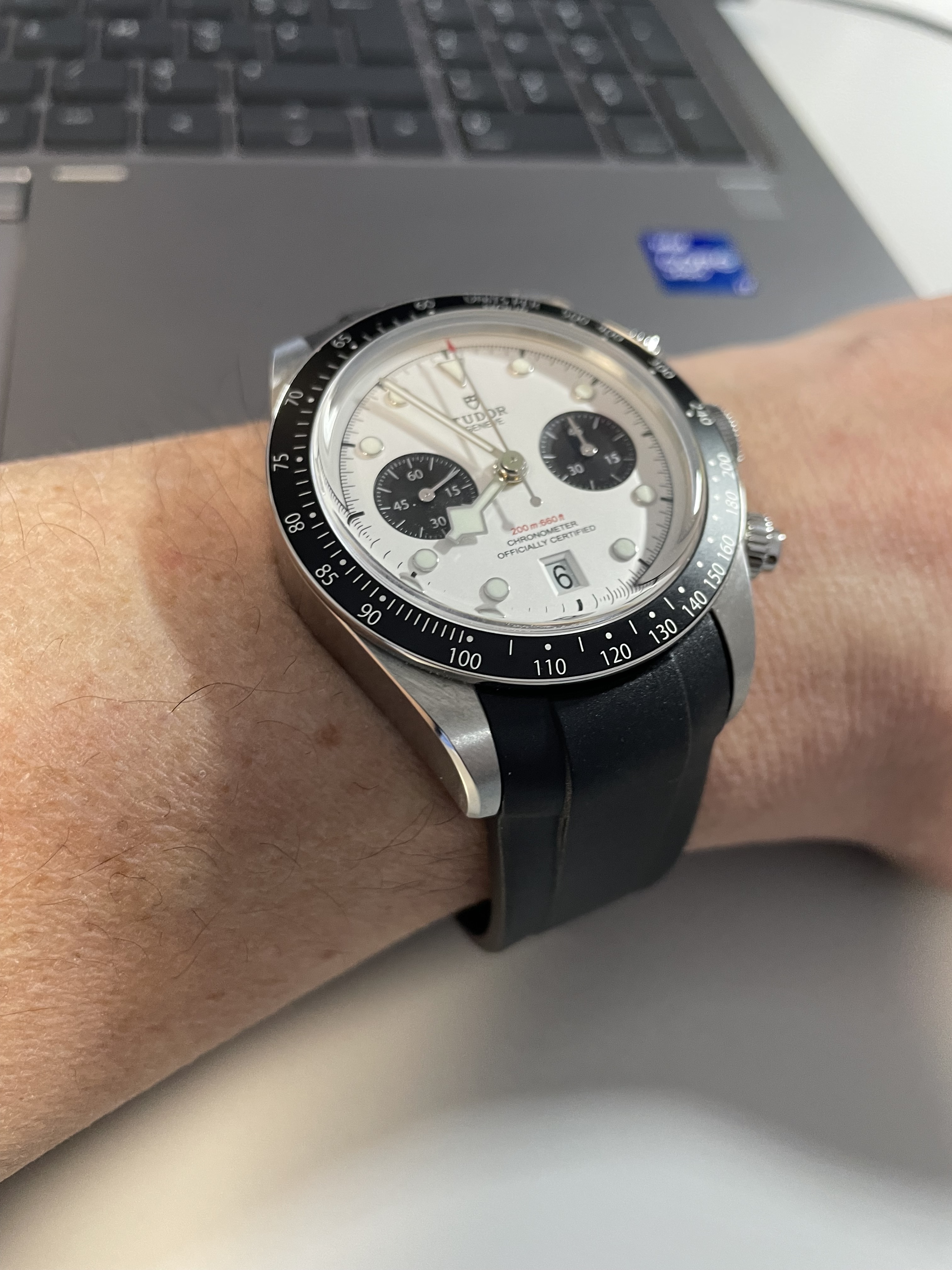 Tudor Black Bay Chrono version 2021 : cadran noir et cadran blanc - Page 3 23012705051418041318102490