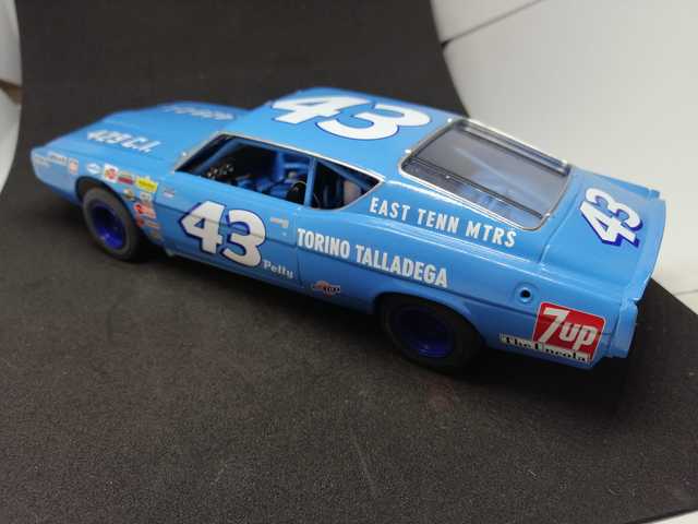 '69 Ford Torino Talladega "Richard Petty" 23021412120523576218111659
