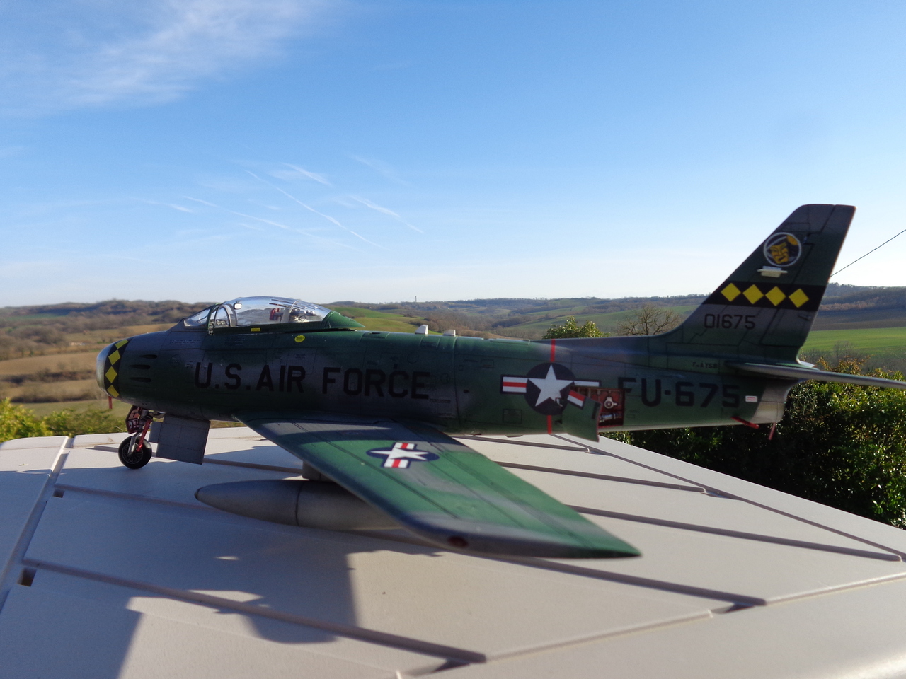 F-86 Sabre (Fred Akary Mistral Warbirds) Italeri -1/32 AlN3Pb-DSC02773