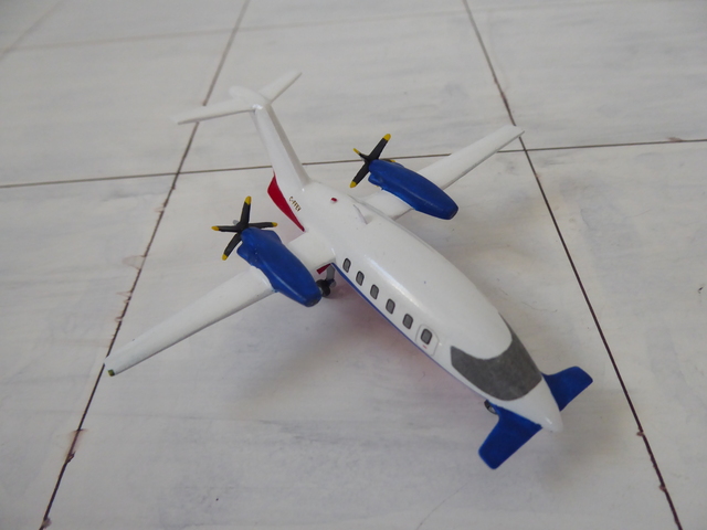 [Bsd-online] 1/144 Piaggio Avanti UwxXPb-Piaggio-Avanti-1