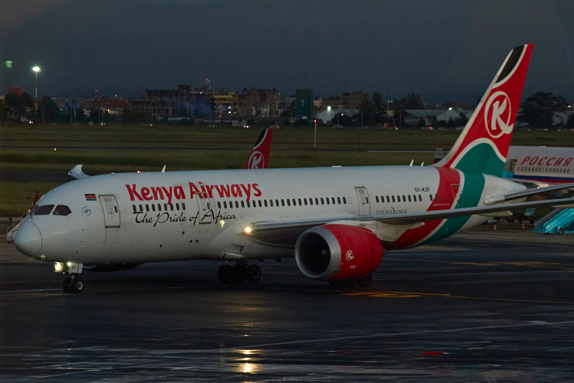 [28-29/05/2023] Nairobi Jomo Kenyatta International Airport (NBO) ZMwiQb-GRX-7964