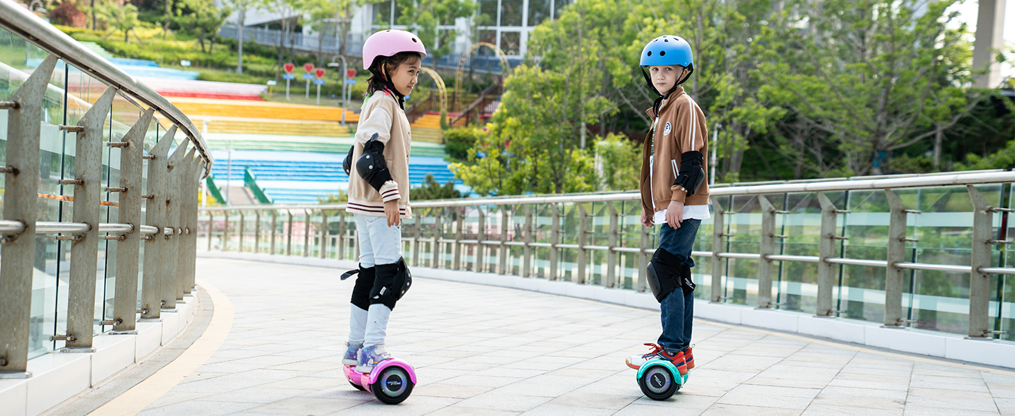 Mega motion hoverboard violet + kart noir pour enfants, hoverboard à deux  roues de 6,5 pouces avec haut-parleur bluetooth, gokart gyropode avec  lumières led, cadeau pour enfants et adolescents - Conforama