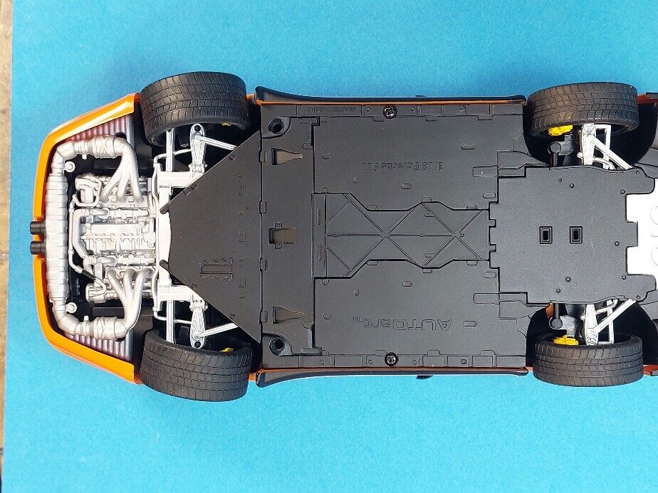 オートアート　1/18　ポルシェ911（997）ＧＴ３ＲＳＲ　　 欠品有り オートアート 1/18 ポルシェ911（997）GT3RSR 欠品有り