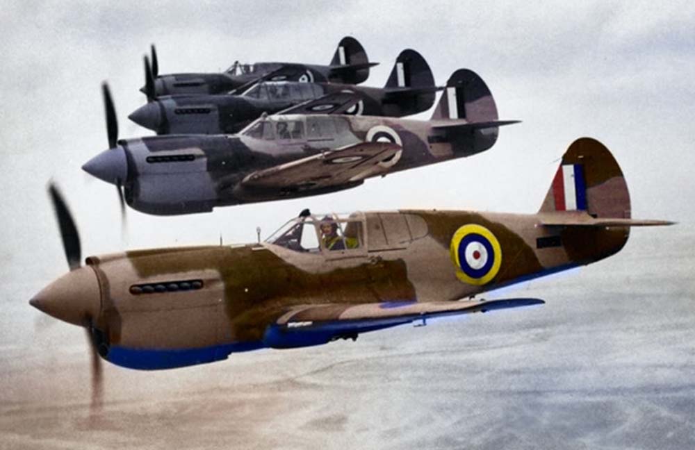 Kittyhawk_I_AK681_94Sqn_color