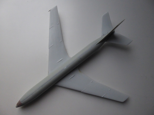 (GB "Multimoteurs") [Minicraft, Contrail et F-Dcal] Boeing B707-328  1/144 VavVQb-P1170875