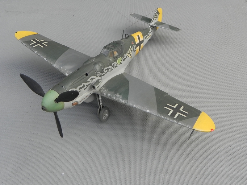 [Revell] 1/32 - Messerschmitt Bf 109 G-6 de Gerhard BARKHORN   (bf109)    A8sZQb-DSCN3042