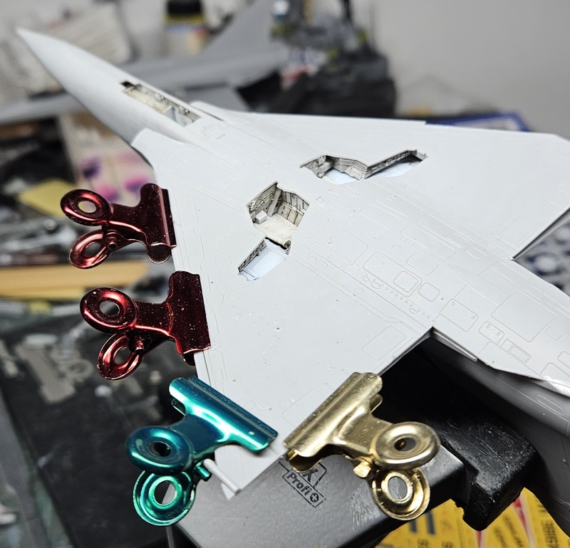 [Modelsvit] 1/72 - Dassault Mirage 2000D  23123006480219477618328188