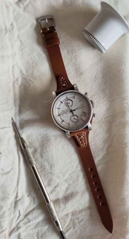 [TUTORIAL] Fabriquez vous-même votre bracelet en cuir - tome VII - Page 43 23123011580116407118327814