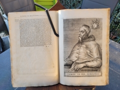 LIVRE ANCIEN in-folio XVIme 1586  louanges et portraits des 27 grands pontifes.......... - 20240113_162510