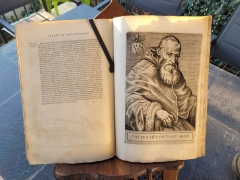 LIVRE ANCIEN in-folio XVIme 1586  louanges et portraits des 27 grands pontifes.......... - 20240113_162602