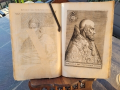 LIVRE ANCIEN in-folio XVIme 1586  louanges et portraits des 27 grands pontifes.......... - 20240113_162720