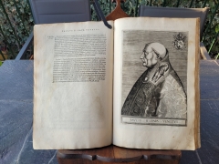 LIVRE ANCIEN in-folio XVIme 1586  louanges et portraits des 27 grands pontifes.......... - 20240113_162137